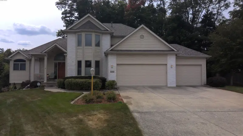 Property photo: 6130 AURORA PL