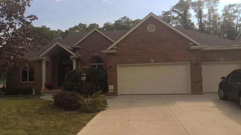 Property photo: 6131 ALMOND BLUFF PASS