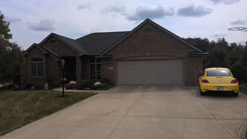 Property photo: 6131 AURORA PL