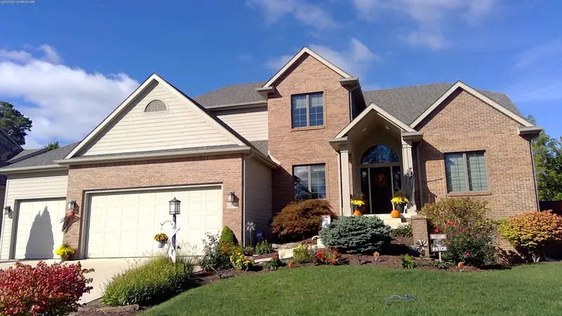 Property photo: 6204 ALMOND BLUFF PASS