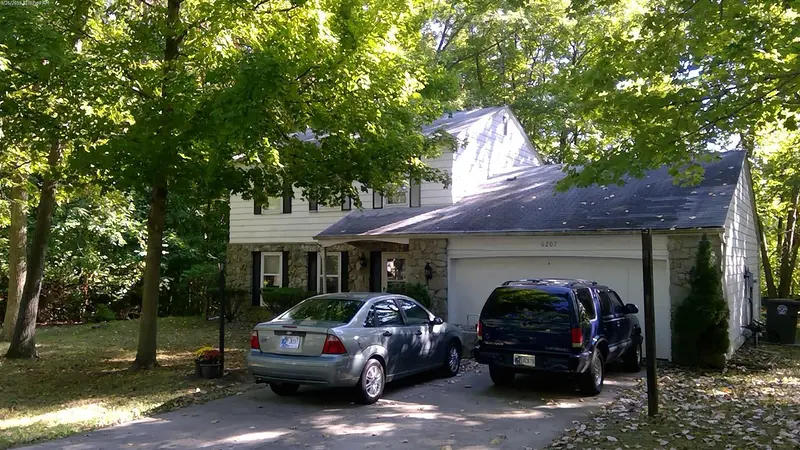 Property photo: 6207 ROSEDALE DR