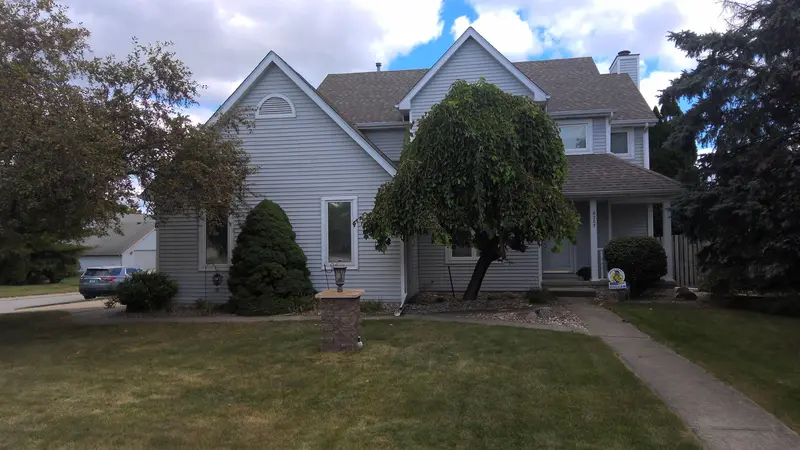 Property photo: 6207 SHADOW RIDGE RUN