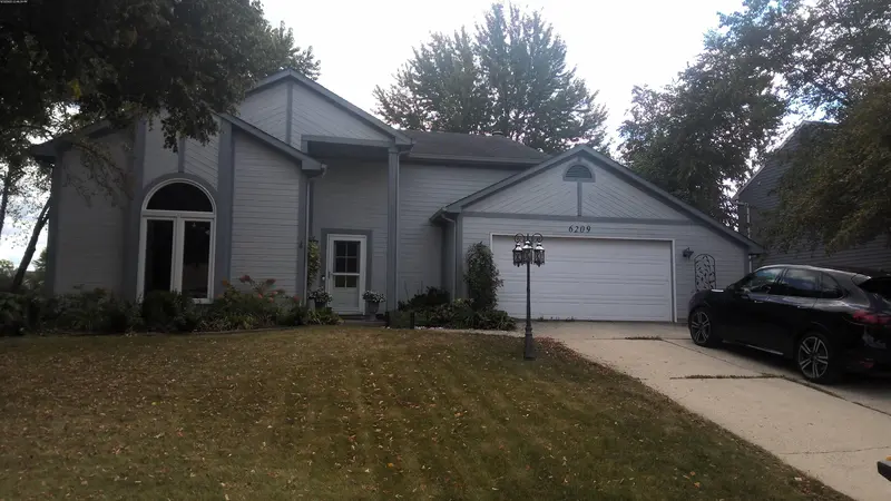 Property photo: 6209 SPY GLASS RUN