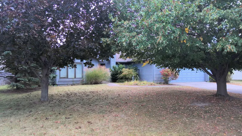 Property photo: 6215 SHADOW RIDGE RUN