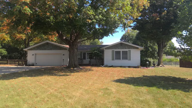 Property photo: 6217 WESTHILLS RD