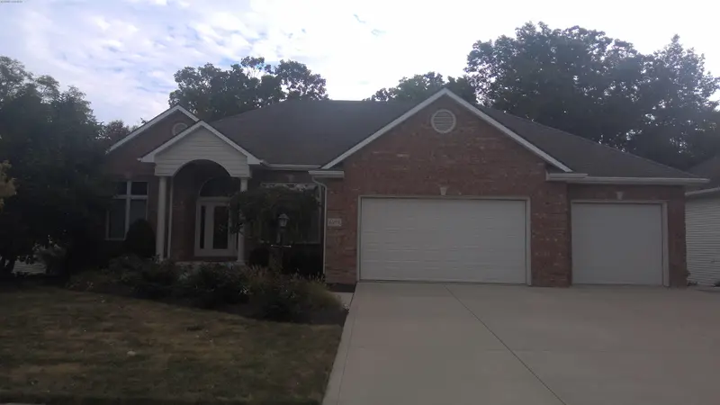 Property photo: 6219 ALMOND BLUFF PASS