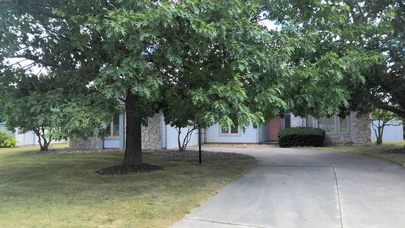 Property photo: 6223 SHADOW RIDGE RUN