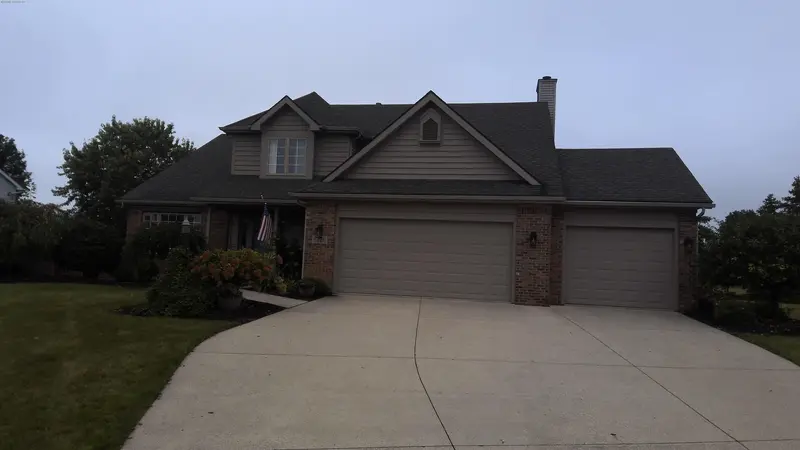 Property photo: 6226 WATERSIDE DR