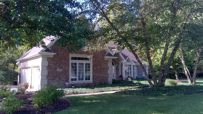 Property photo: 6304 SHADY CREEK CT