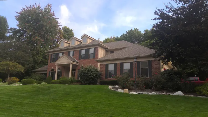 Property photo: 6305 SHADY CREEK CT