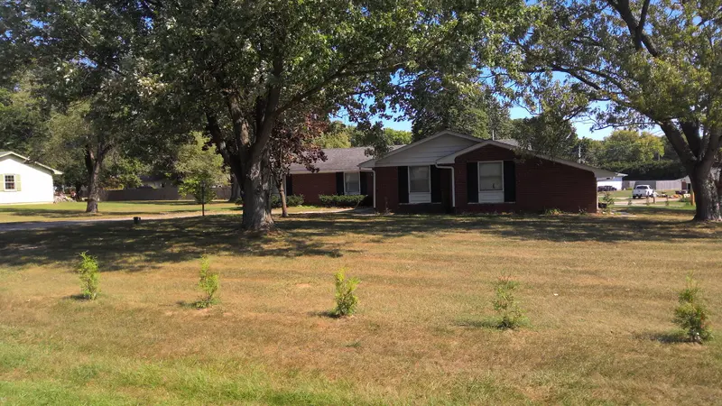 Property photo: 6315 ROLLING HILLS DR