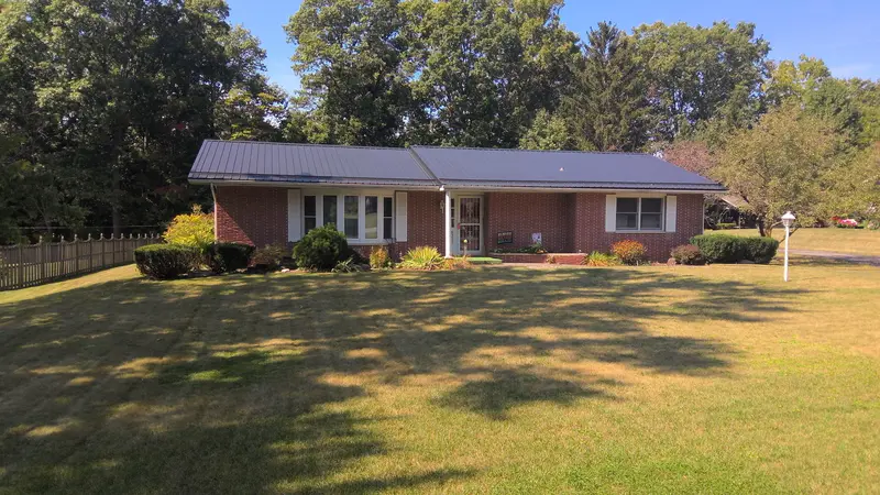 Property photo: 6320 WESTHILLS RD