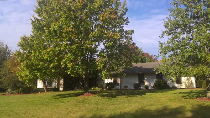 Property photo: 6324 ORCHARD LAKE DR