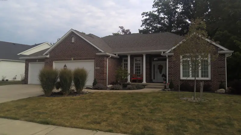 Property photo: 6325 ALMOND BLUFF PASS