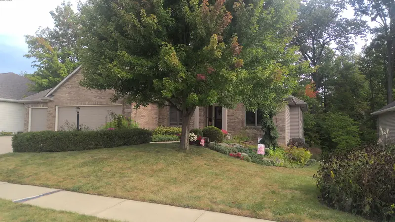 Property photo: 6335 ALMOND BLUFF PASS