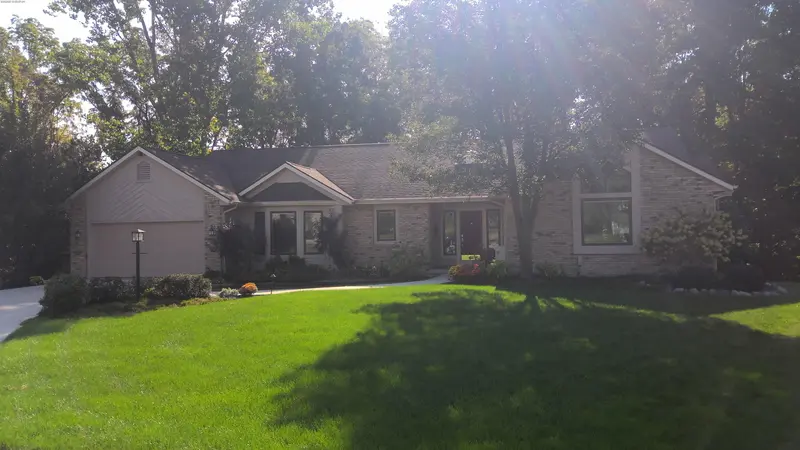 Property photo: 6335 DIRWOOD CT