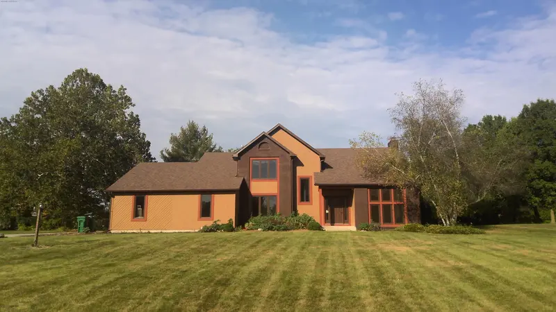 Property photo: 6336 ORCHARD LAKE DR