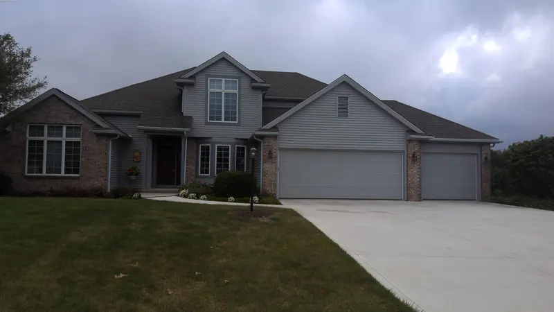 Property photo: 6425 BITTERSWEET LAKES RUN