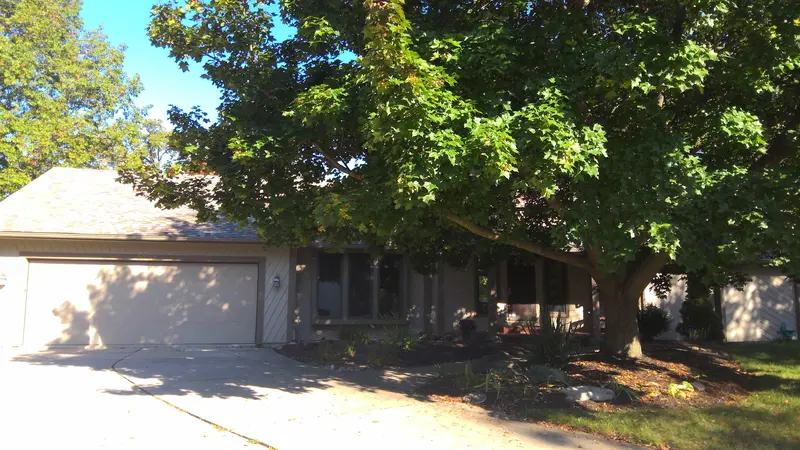 Property photo: 6704 SPIREA CT