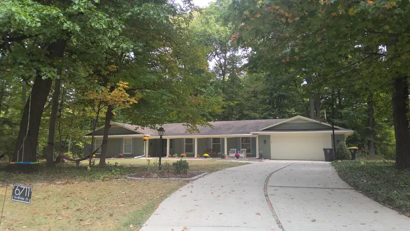 Property photo: 6711 WOODBRIDGE DR