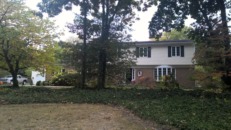 Property photo: 6726 WOODBRIDGE DR