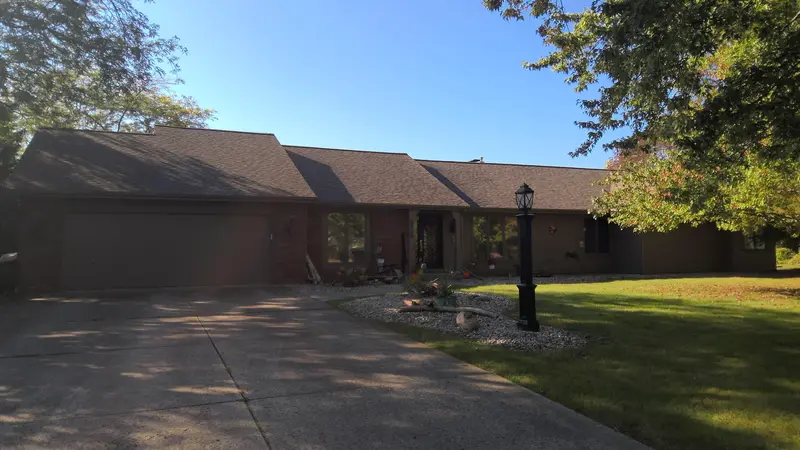 Property photo: 6730 SNOWBERRY DR