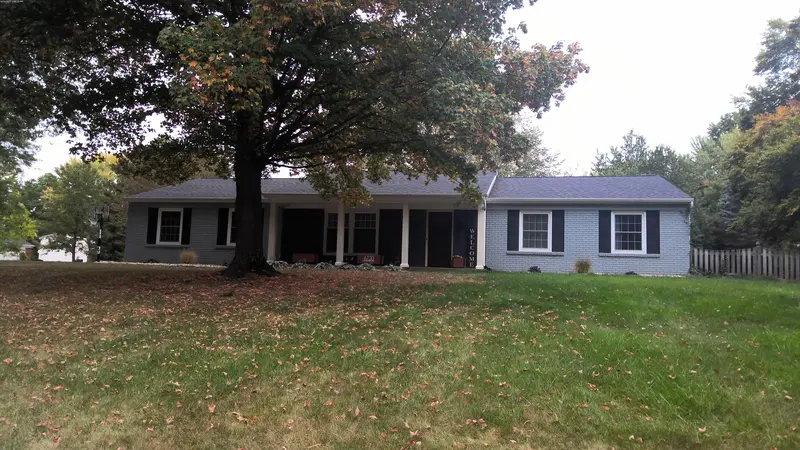 Property photo: 6730 WOODBRIDGE DR