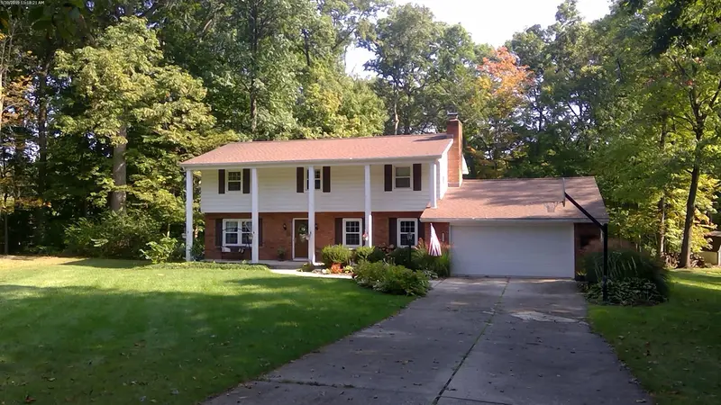 Property photo: 6805 MUIR CT