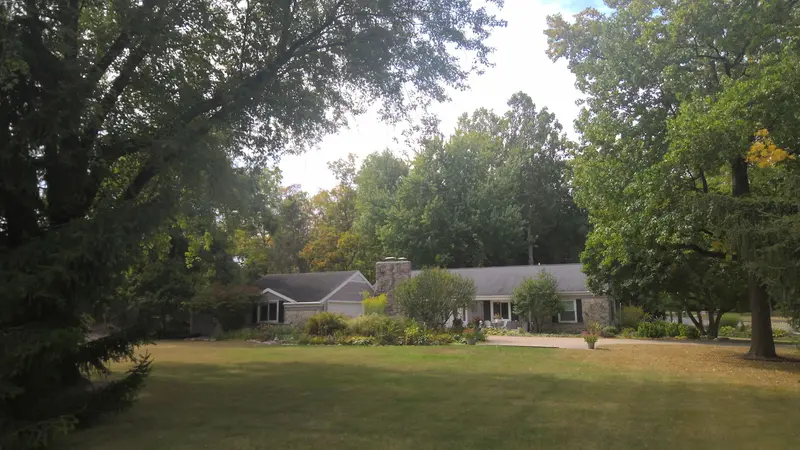 Property photo: 6831 KINGSWOOD BLVD