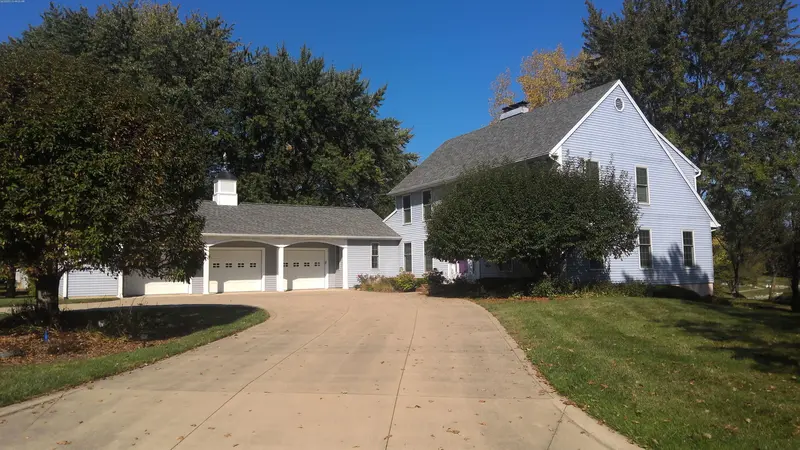 Property photo: 7012 BITTERSWEET MOORS CT