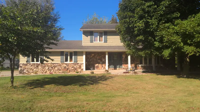 Property photo: 7024 SWEETBRIER DR