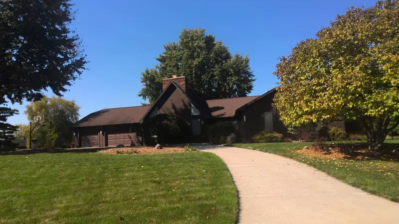 Property photo: 7106 BITTERSWEET MOORS CT