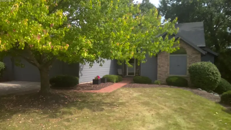 Property photo: 7117 TWELVE OAK CT