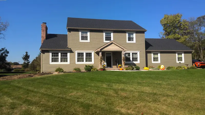 Property photo: 7120 BEECHHURST CT