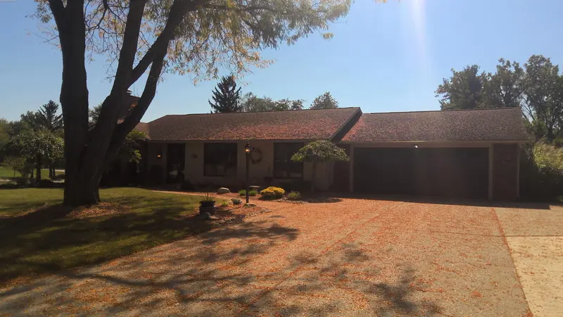 Property photo: 7132 SWEETBRIER DR