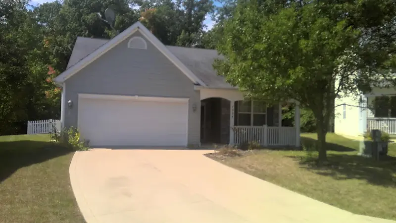 Property photo: 7204 SHETLAND DR