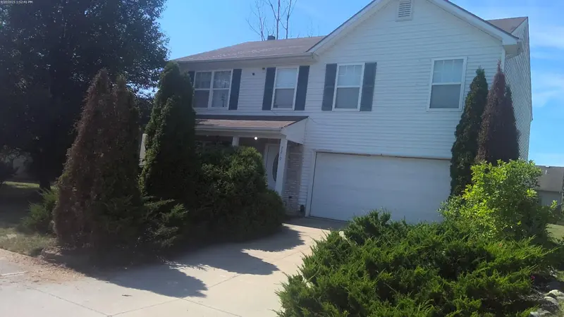 Property photo: 7210 ROYAL TROON CT