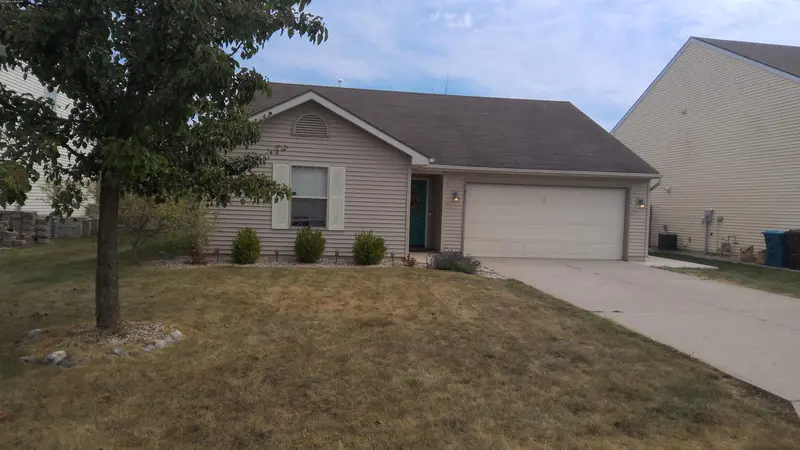 Property photo: 7211 ROB ROY RD