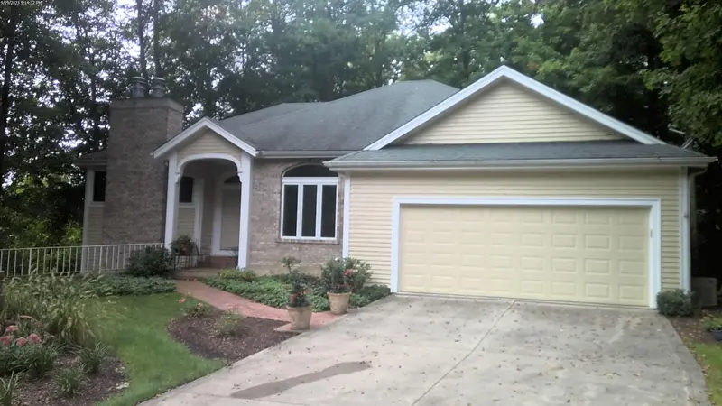 Property photo: 7216 BRIDLE PATH CT