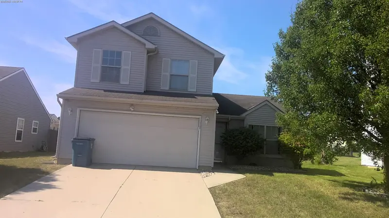 Property photo: 7218 ROYAL TROON CT