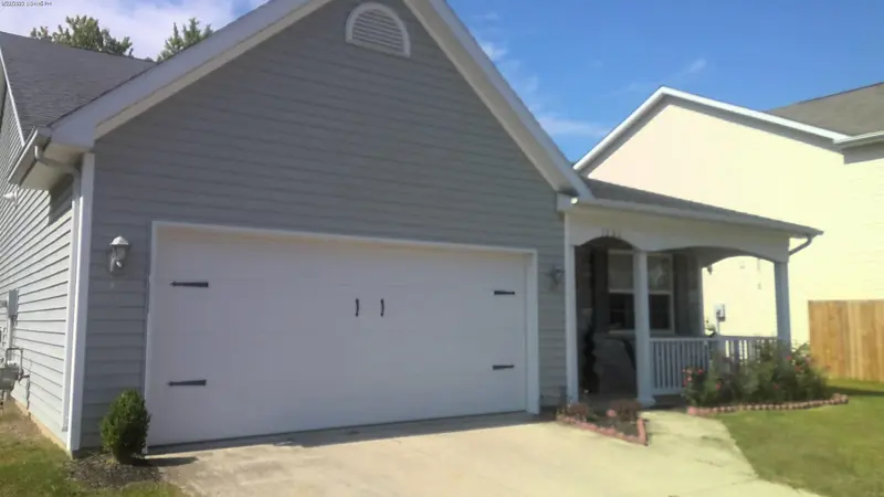 Property photo: 7306 SHETLAND DR