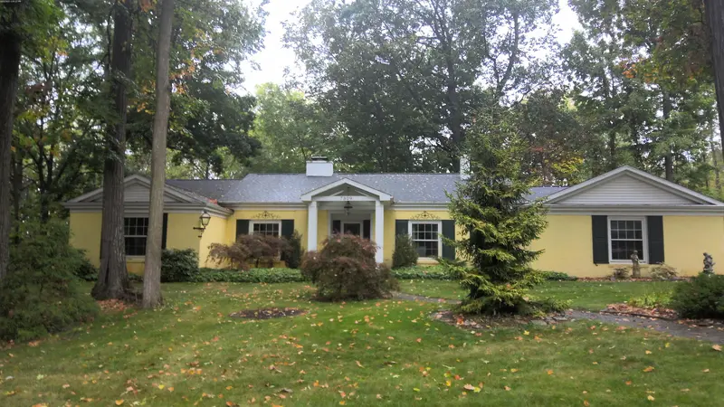 Property photo: 7309 CLIFTGATE DR