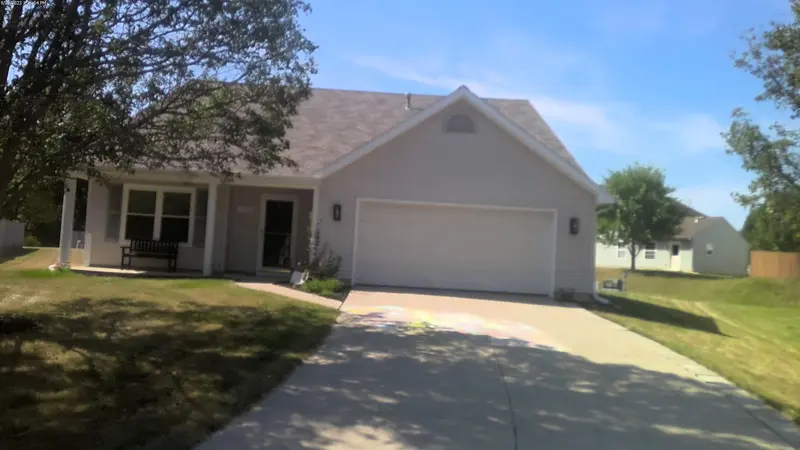 Property photo: 7328 ROYAL TROON CT