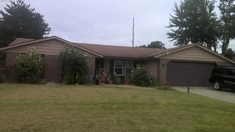 Property photo: 8722 VOYAGER DR