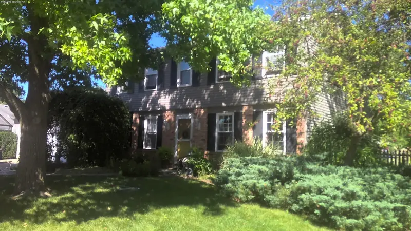 Property photo: 8728 BREAKWATER DR