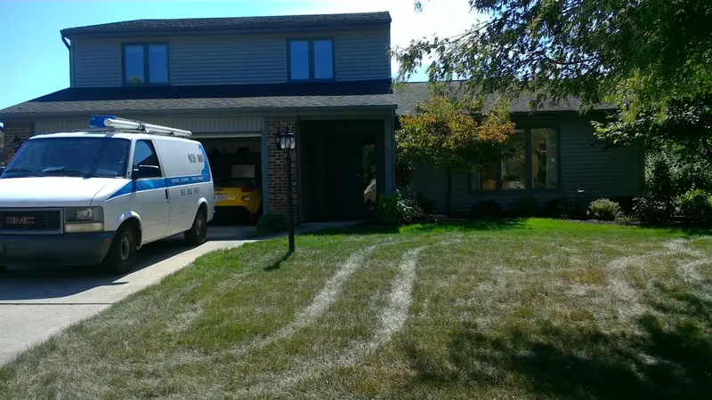 Property photo: 8807 BREAKWATER DR