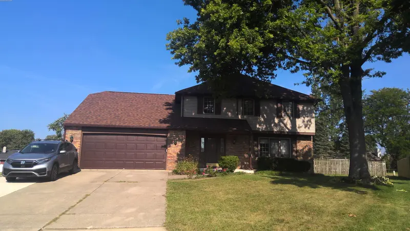 Property photo: 9008 SEA WIND PL