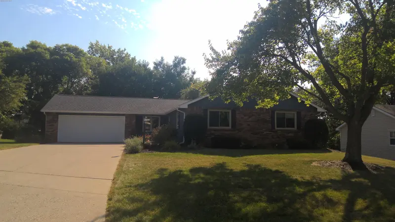 Property photo: 9011 SEA WIND PL