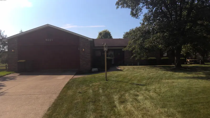 Property photo: 9201 SEA WIND PL