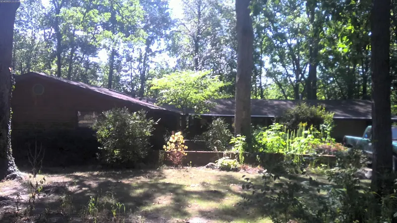 Property photo: 9205 BARBARA LN